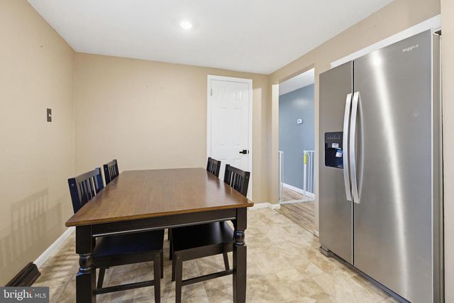 4 KELLER AVE, Hellam, PA 17406