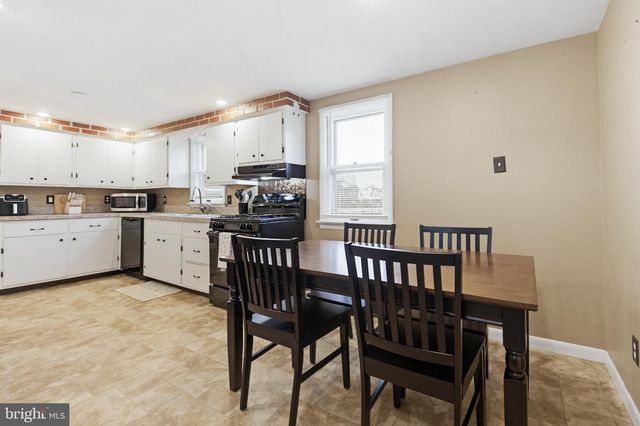 4 KELLER AVE, Hellam, PA 17406