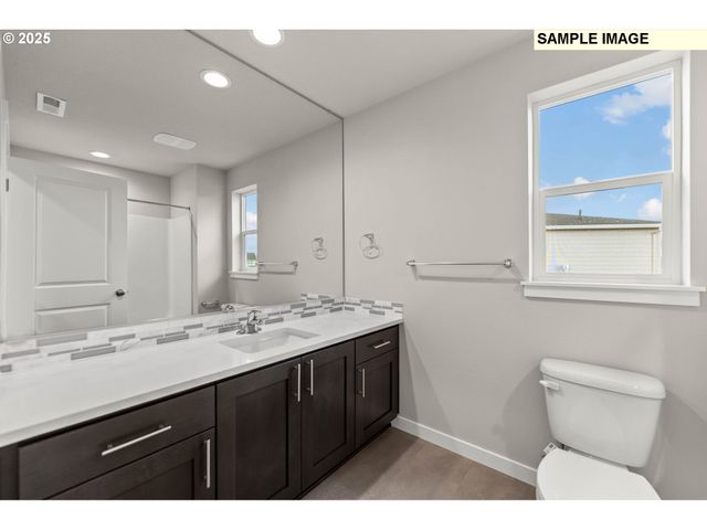 2604 Ne Claire Rd 202, Estacada, OR 97023