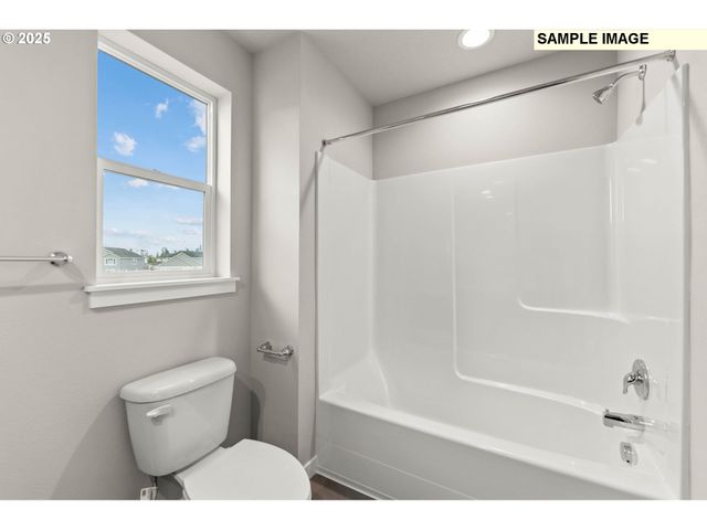 2604 Ne Claire Rd 202, Estacada, OR 97023