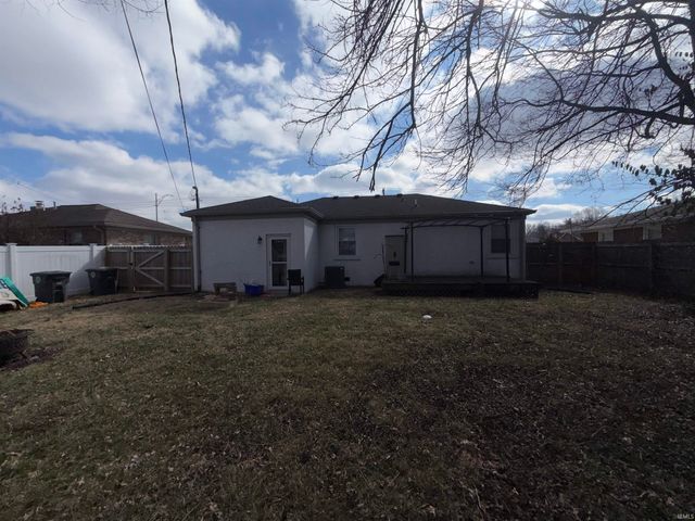 6510 Lincoln Avenue, Evansville, IN 47715