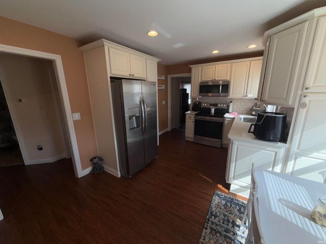 6510 Lincoln Avenue, Evansville, IN 47715