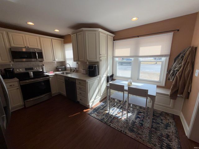 6510 Lincoln Avenue, Evansville, IN 47715