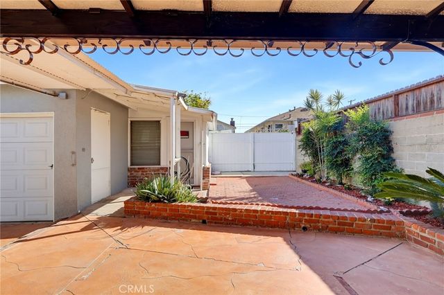 1223 W Elberon, San Pedro, CA 90732