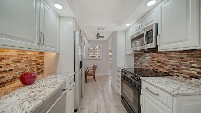 8764 MIDNIGHT PASS ROAD A306, Sarasota, FL 34242