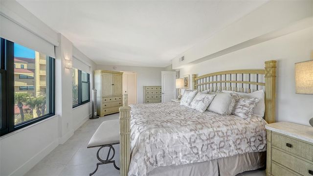 8764 MIDNIGHT PASS ROAD A306, Sarasota, FL 34242