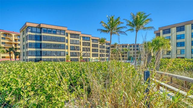 8764 MIDNIGHT PASS ROAD A306, Sarasota, FL 34242