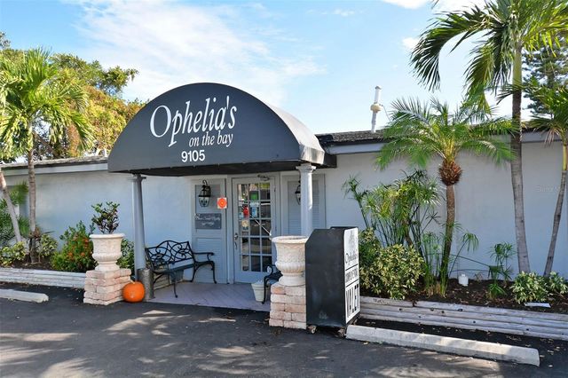 8764 MIDNIGHT PASS ROAD A306, Sarasota, FL 34242