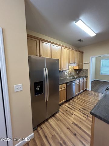 69 Thornbury Drive, Rocky Point, NC 28457
