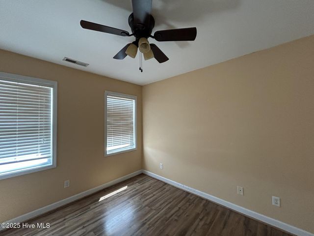 69 Thornbury Drive, Rocky Point, NC 28457