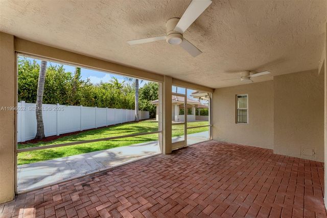 7201 SW 174th St, Palmetto Bay, FL 33157