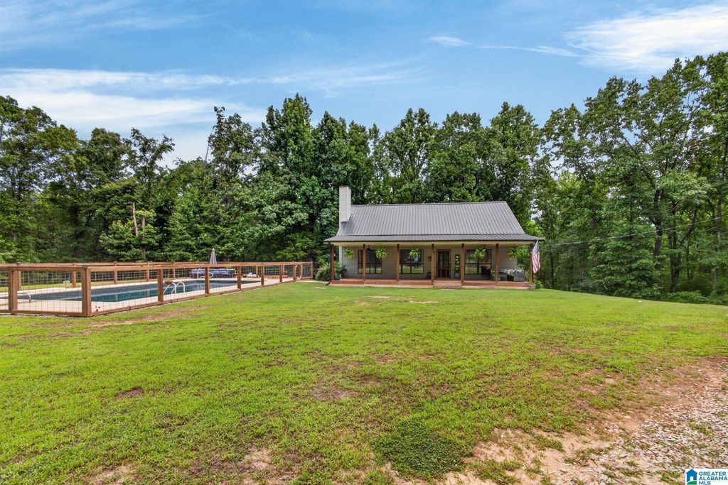 649 COUNTY ROAD 878, Clanton, AL 35045