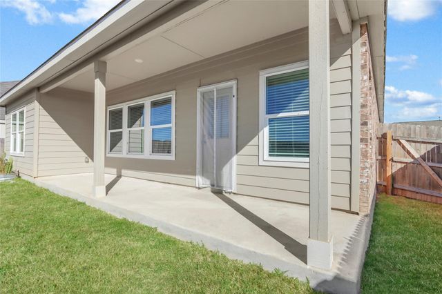 8904 James Bowie, Seguin, TX 78155