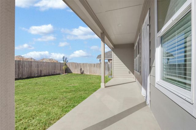 8904 James Bowie, Seguin, TX 78155