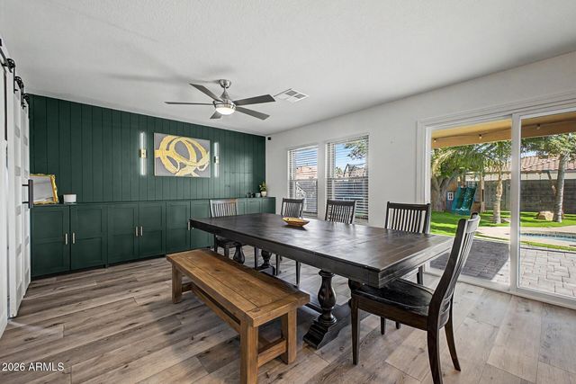 3131 W MOLLY Lane, Phoenix, AZ 85083