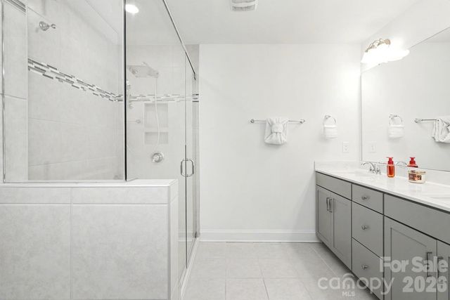 10307 Glenmere Creek Circle, Charlotte, NC 28262