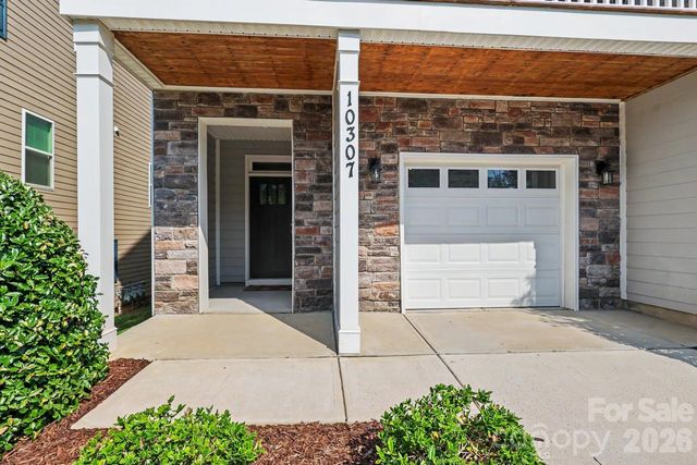 10307 Glenmere Creek Circle, Charlotte, NC 28262