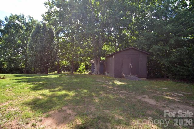 848 Deer Park Road, Nebo, NC 28761
