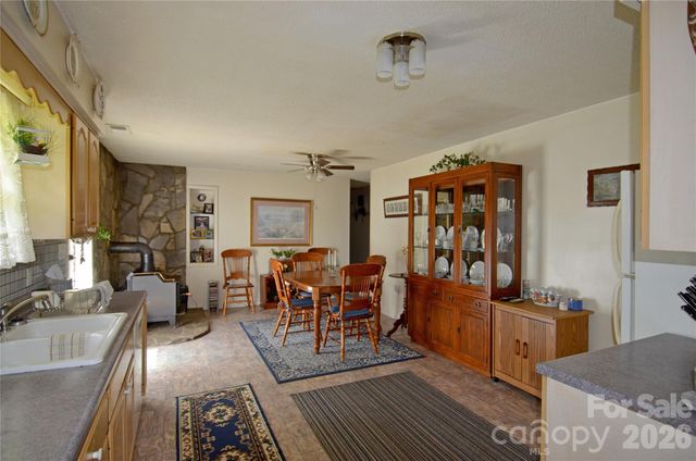 848 Deer Park Road, Nebo, NC 28761
