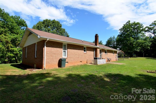 848 Deer Park Road, Nebo, NC 28761