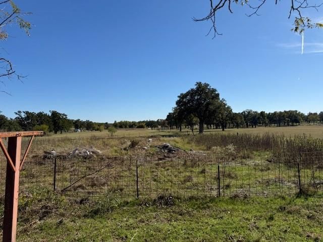 1420 E Cameron Ave, Rockdale, TX 76567