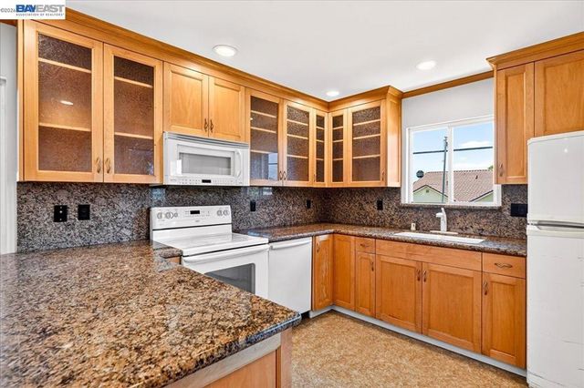 4516 Edwards Ln, Castro Valley, CA 94546