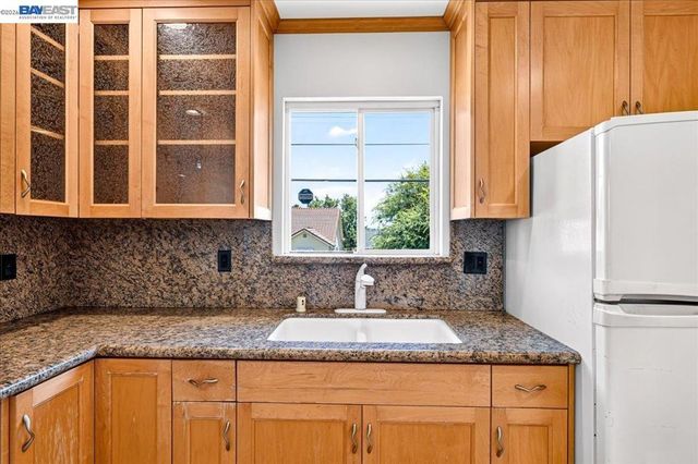 4516 Edwards Ln, Castro Valley, CA 94546