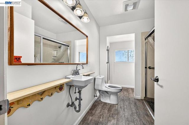 4516 Edwards Ln, Castro Valley, CA 94546