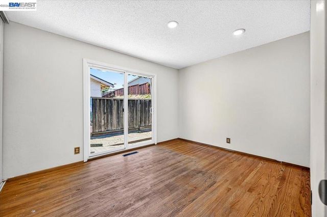 4516 Edwards Ln, Castro Valley, CA 94546