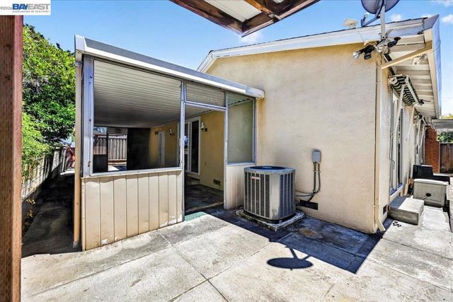 4516 Edwards Ln, Castro Valley, CA 94546