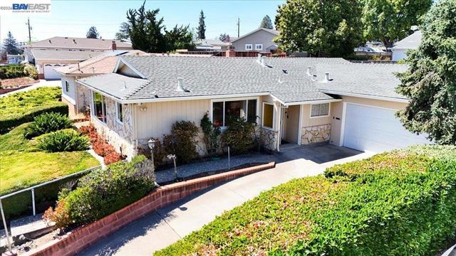 4516 Edwards Ln, Castro Valley, CA 94546