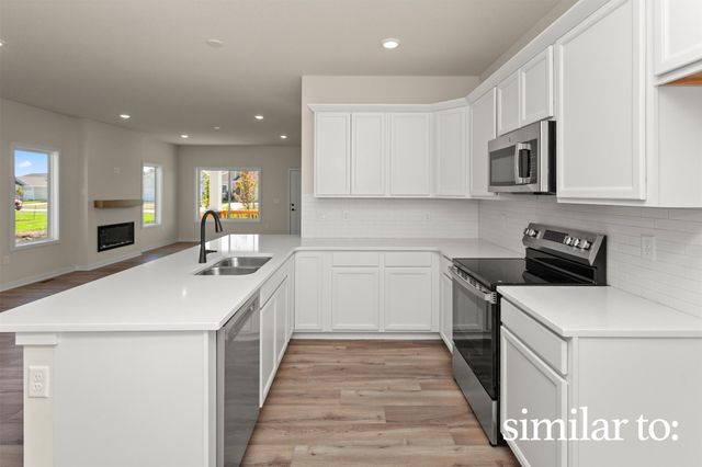 9748 Regatta Lane, Johnston, IA 50131