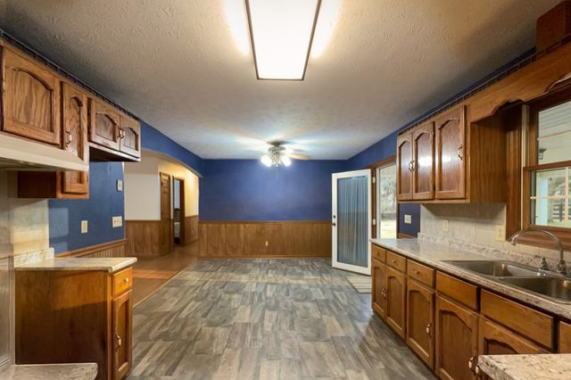 6680 Walker Creek Rd, Alexandria, TN 37012