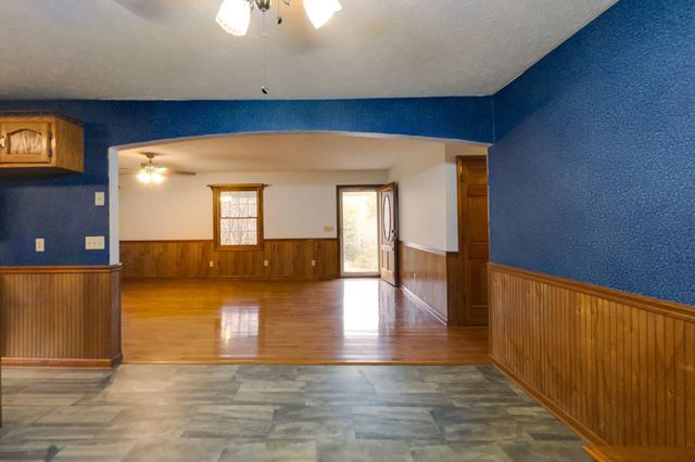 6680 Walker Creek Rd, Alexandria, TN 37012