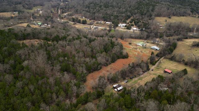 6680 Walker Creek Rd, Alexandria, TN 37012