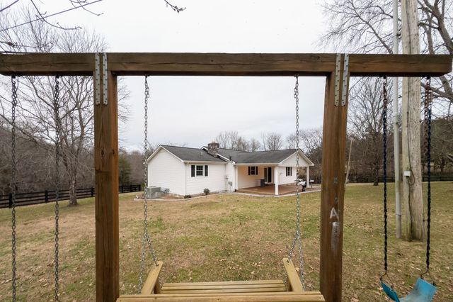 6680 Walker Creek Rd, Alexandria, TN 37012