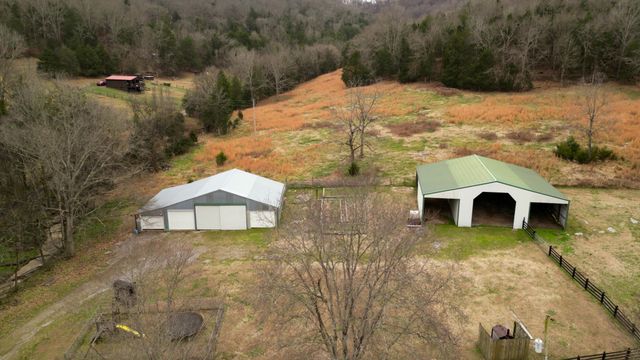6680 Walker Creek Rd, Alexandria, TN 37012