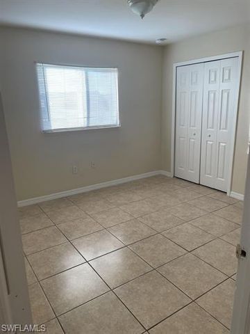 829 NE 15th LN, Cape Coral, FL 33909
