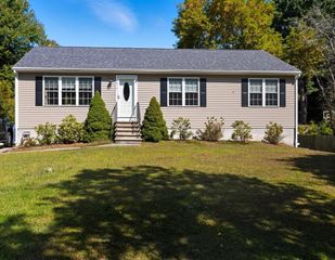 815 Haverhill St, Rowley, MA 01969