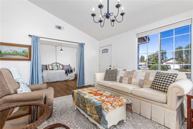 19385 Stonewood, Lake Elsinore, CA 92530