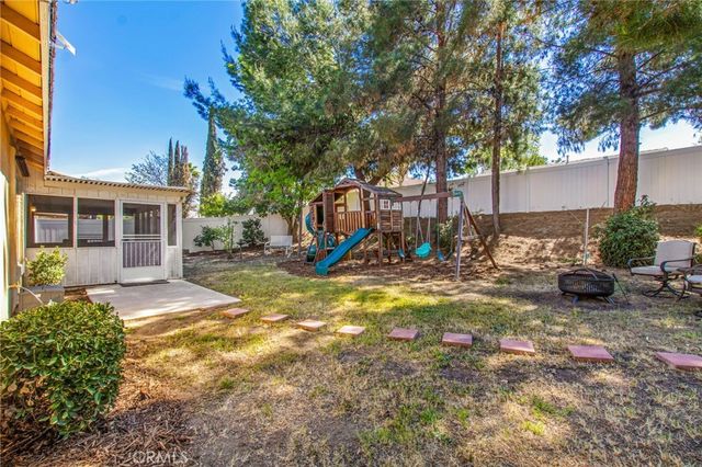 19385 Stonewood, Lake Elsinore, CA 92530