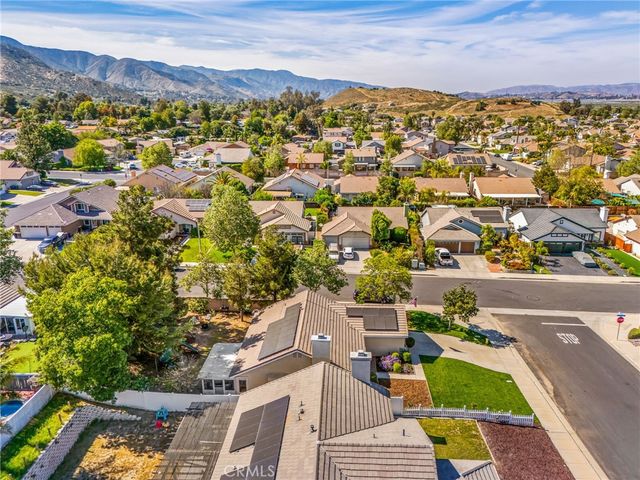 19385 Stonewood, Lake Elsinore, CA 92530