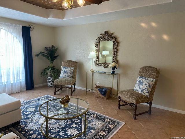 703 N 9th, Carrizo Springs, TX 78834