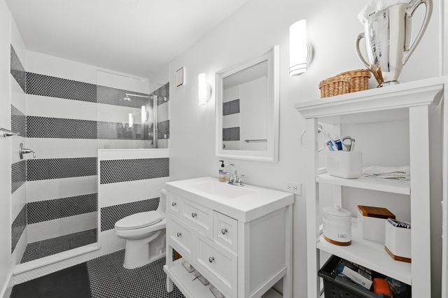 1934 Stratford Way, West Palm Beach, FL 33409