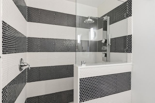 1934 Stratford Way, West Palm Beach, FL 33409