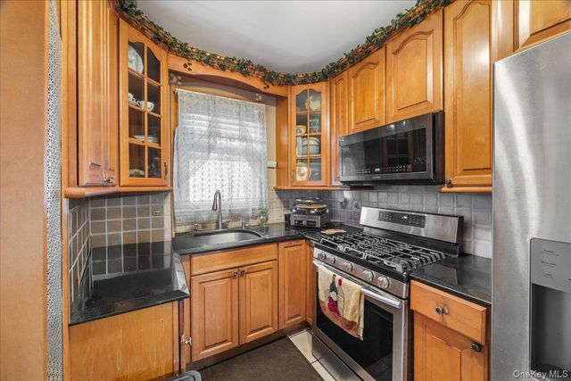 2953 Harding Avenue, Bronx, NY 10465