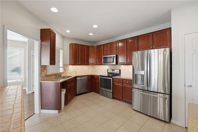 5308 Spy Glass DR, Norfolk, VA 23518