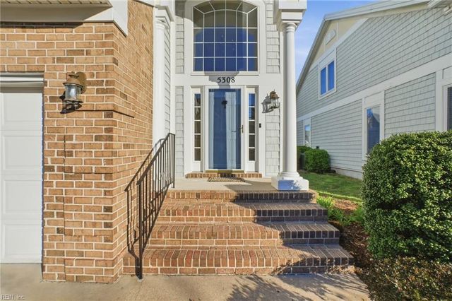 5308 Spy Glass DR, Norfolk, VA 23518