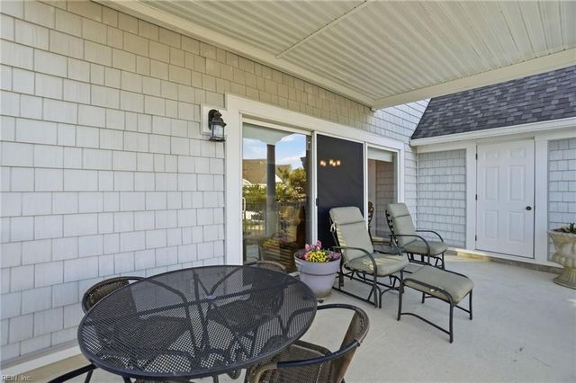 5308 Spy Glass DR, Norfolk, VA 23518