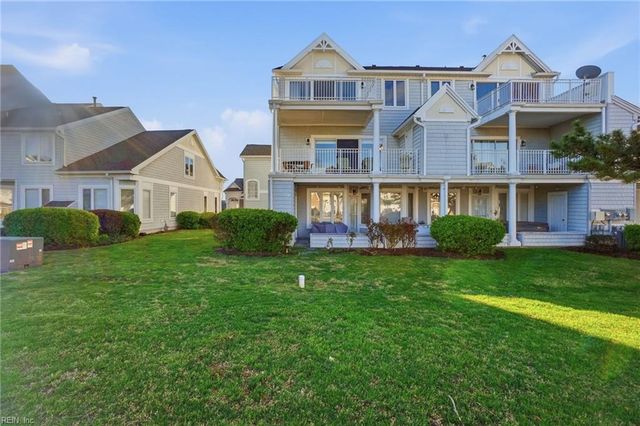 5308 Spy Glass DR, Norfolk, VA 23518